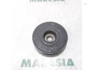 Used Crankshaft pulley Renault Laguna II Grandtour (KG) 2.0 16V Price € 50,00 Margin scheme offered by Maresia Parts