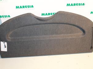 Used Parcel shelf Renault Megane II (BM/CM) 1.4 16V 98 Price € 30,00 Margin scheme offered by Maresia Parts