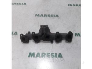 Used Exhaust manifold Fiat Doblo Cargo (263) 1.3 D Multijet Price € 48,40 Inclusive VAT offered by Maresia Parts