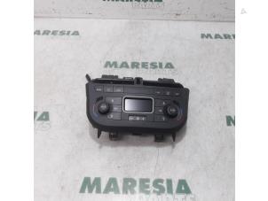 Używane Panel sterowania nagrzewnicy Alfa Romeo MiTo (955) 1.4 TB 16V Cena € 39,00 Procedura marży oferowane przez Maresia Parts