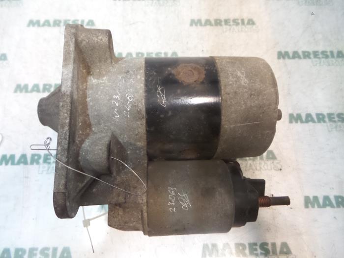 Gebrauchte Anlasser Renault Clio II (BB/CB) 1.4 Preis € 35,00 Margenregelung angeboten von Maresia Parts