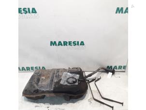 Used Tank Citroen C-Crosser 2.2 HDiF 16V Price € 190,58 Inclusive VAT offered by Maresia Parts