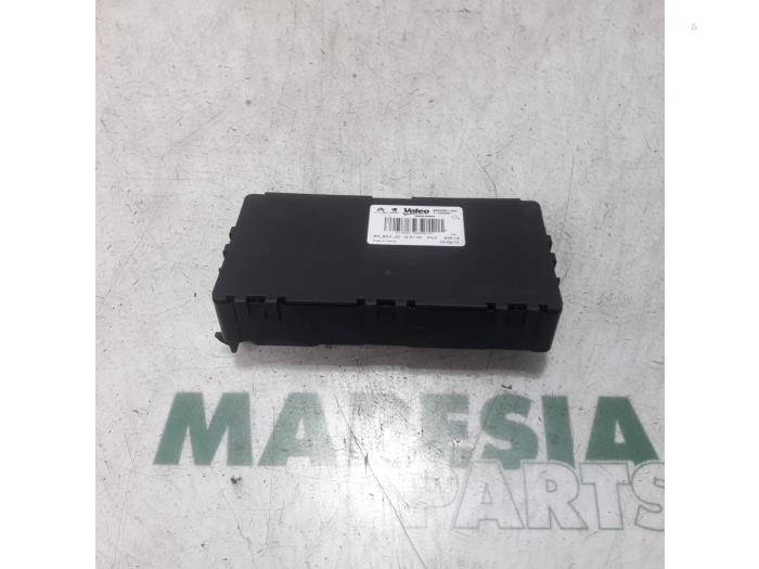 Usagé Ordinateur divers Peugeot 508 SW (8E/8U) 1.6 HDiF 16V Prix € 50,00 Règlement à la marge proposé par Maresia Parts