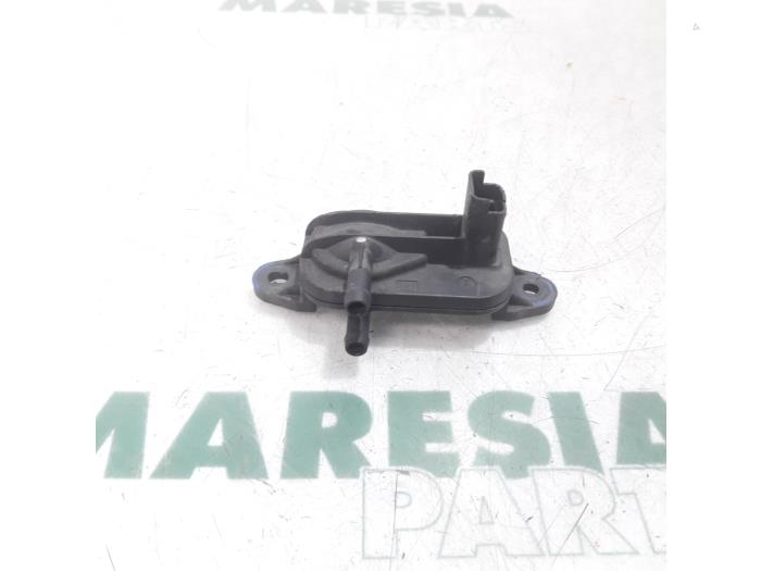 Begagnade Partikelfiltersensor Citroen C6 (TD) 2.7 HDiF V6 24V Pris € 50,00 Marginaltabell erbjuds av Maresia Parts