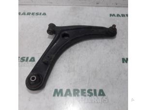 Used Front lower wishbone, right Citroen C-Crosser 2.2 HDiF 16V Price € 60,50 Inclusive VAT offered by Maresia Parts