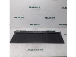 Used Boot mat Citroen C-Crosser 2.2 HDiF 16V Price € 54,45 Inclusive VAT offered by Maresia Parts