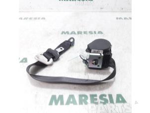 Usagé Ceinture de sécurité arrière droite Peugeot 207 SW (WE/WU) 1.4 16V Vti Prix € 35,00 Règlement à la marge proposé par Maresia Parts