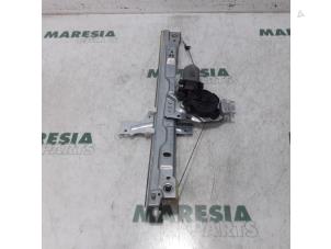 Used Window mechanism 4-door, front right Peugeot 207 SW (WE/WU) 1.4 16V Vti Price € 35,00 Margin scheme offered by Maresia Parts
