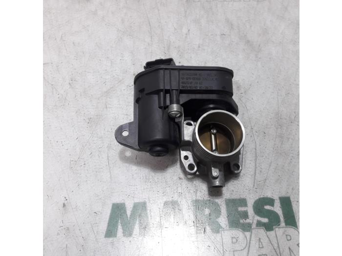 Gebrauchte Drosselklappengehäuse Peugeot 208 I (CA/CC/CK/CL) 1.0 Vti 12V PureTech Preis € 34,99 Margenregelung angeboten von Maresia Parts