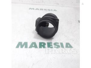 Used Airflow meter Citroen C-Crosser 2.2 HDiF 16V Price € 42,35 Inclusive VAT offered by Maresia Parts
