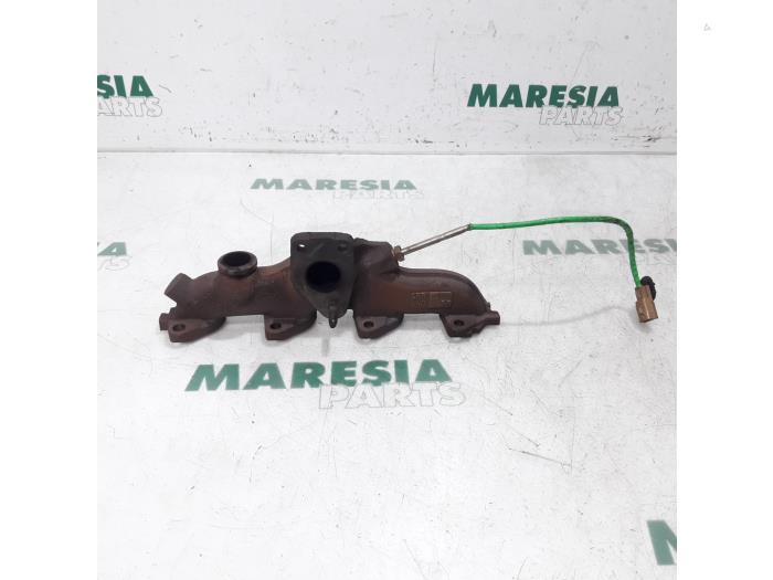 Gebrauchte Abgaskrümmer Renault Megane III Grandtour (KZ) 1.5 dCi 90 Preis € 75,00 Margenregelung angeboten von Maresia Parts