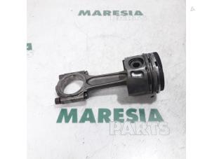 Used Piston Citroen Jumpy (G9) 2.0 HDI 120 16V Price € 90,75 Inclusive VAT offered by Maresia Parts