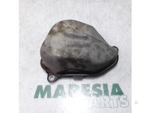 Used Gearbox cover Peugeot Partner (GC/GF/GG/GJ/GK) 1.6 HDI 75 16V Price € 30,25 Inclusive VAT offered by Maresia Parts