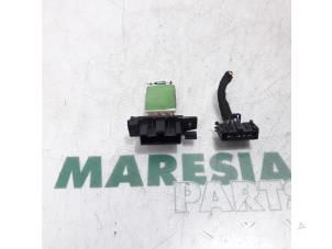Used Heater resistor Citroen Berlingo 1.6 Hdi 75 Price € 42,35 Inclusive VAT offered by Maresia Parts