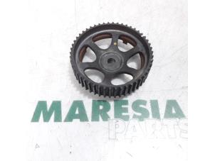 Usagé Roue d'engrenage arbre à cames Fiat Punto II (188) 1.8 HGT 16V Prix € 105,00 Règlement à la marge proposé par Maresia Parts