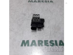 Used Cooling fan resistor Citroen Berlingo 1.6 Hdi 75 Price € 24,20 Inclusive VAT offered by Maresia Parts