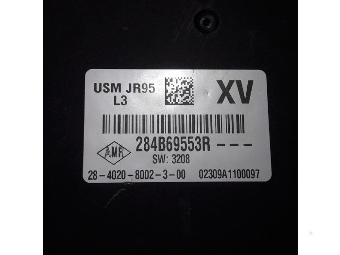 Säkringsbox från en Renault Scénic III (JZ) 2.0 16V CVT 2010