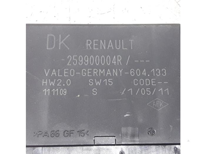 PDC-modul från en Renault Scénic III (JZ) 2.0 16V CVT 2010