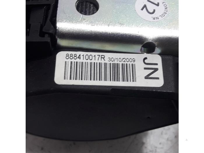 Bakre säkerhetsbälte, vänster från en Renault Scénic III (JZ) 2.0 16V CVT 2010