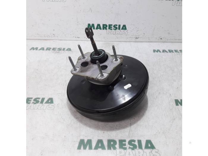 Bromsservo från en Renault Scénic III (JZ) 2.0 16V CVT 2010