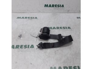 Used Rear seatbelt, left Peugeot 207 CC (WB) 1.6 16V GT THP Price € 50,00 Margin scheme offered by Maresia Parts