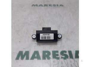 Używane Sterownik Rózne Citroen C4 Grand Picasso (3A) 1.6 HDiF 115 Cena € 40,00 Procedura marży oferowane przez Maresia Parts
