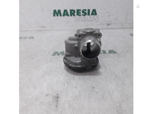 Używane Przepustnica Citroen C4 Grand Picasso (3A) 1.6 HDiF 115 Cena € 20,00 Procedura marży oferowane przez Maresia Parts