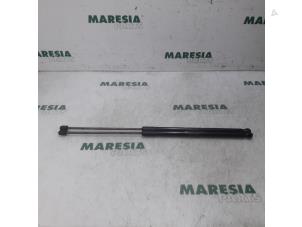 Used Set of tailgate gas struts Citroen C4 Grand Picasso (3A) 1.6 HDiF 115 Price € 35,00 Margin scheme offered by Maresia Parts