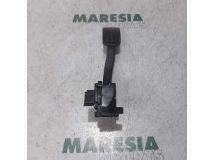 Used Throttle pedal position sensor Citroen C4 Grand Picasso (3A) 1.6 HDiF 115 Price € 30,00 Margin scheme offered by Maresia Parts