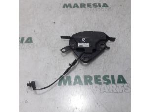 Used Convertible lock Peugeot 207 CC (WB) 1.6 16V GT THP Price € 75,00 Margin scheme offered by Maresia Parts