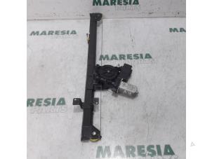 Used Window mechanism 2-door, front right Fiat Ducato (250) 2.0 D 115 Multijet Price € 78,65 Inclusive VAT offered by Maresia Parts