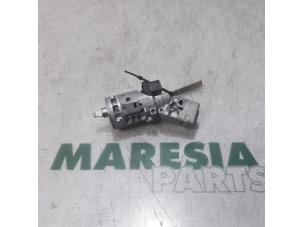 Used Ignition lock + key Peugeot 508 (8D) 1.6 HDiF 16V Price € 60,00 Margin scheme offered by Maresia Parts