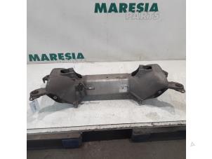 Usagé Barre de suspension arrière Peugeot 508 (8D) 1.6 HDiF 16V Prix € 157,50 Règlement à la marge proposé par Maresia Parts