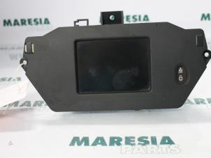 Gebrauchte Navigation Display Renault Scénic I (JA) 1.9 dTi Preis € 75,00 Margenregelung angeboten von Maresia Parts