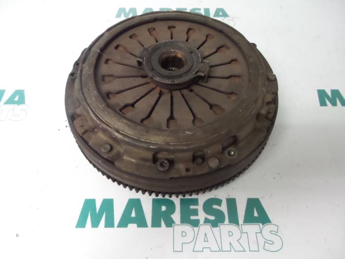 Used Flywheel Lancia Lybra SW 1.9 JTD Price € 105,00 Margin scheme offered by Maresia Parts