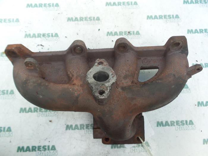 Gebrauchte Abgaskrümmer Lancia Lybra SW 1.9 JTD Preis € 75,00 Margenregelung angeboten von Maresia Parts