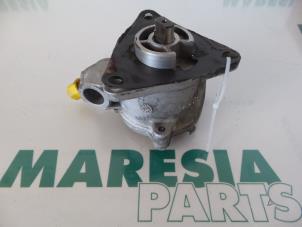 Usagé Pompe à vide (diesel) Lancia Lybra SW 1.9 JTD Prix € 35,00 Règlement à la marge proposé par Maresia Parts
