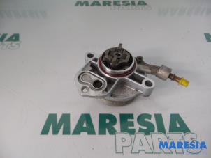 Used Vacuum pump (diesel) Peugeot 406 Break (8E/F) 2.0 HDi 90 Price € 50,00 Margin scheme offered by Maresia Parts