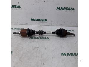 Used Front drive shaft, left Renault Kadjar (RFEH) 1.2 Energy TCE 130 Price € 210,00 Margin scheme offered by Maresia Parts