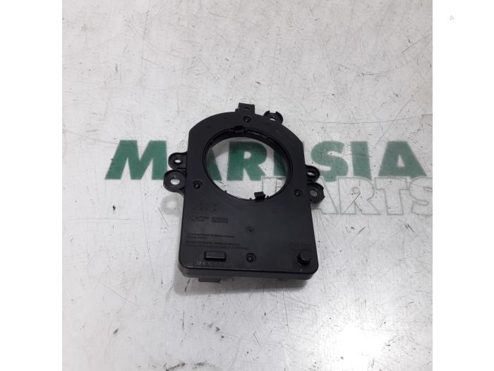Begagnade Styrvinkelsensor Renault Kadjar (RFEH) 1.2 Energy TCE 130 Pris € 75,00 Marginaltabell erbjuds av Maresia Parts