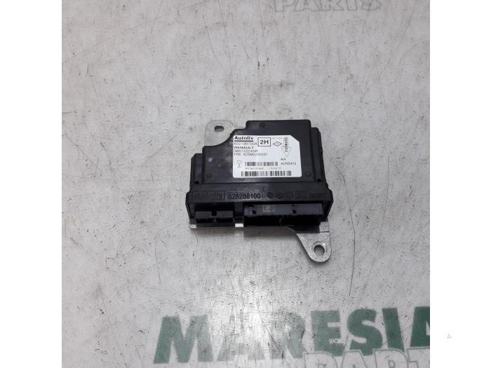 Begagnade Airbagmodul Renault Kadjar (RFEH) 1.2 Energy TCE 130 Pris € 105,00 Marginaltabell erbjuds av Maresia Parts
