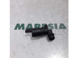 Used Windscreen washer pump Citroen Jumpy (G9) 1.6 HDI Price € 12,10 Inclusive VAT offered by Maresia Parts