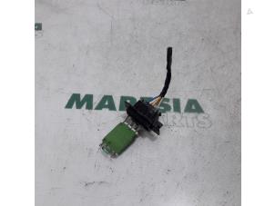 Used Heater resistor Citroen Jumpy (G9) 1.6 HDI Price € 42,35 Inclusive VAT offered by Maresia Parts