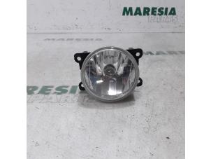 Used Fog light, front left Peugeot 3008 I (0U/HU) 1.6 VTI 16V Price € 10,00 Margin scheme offered by Maresia Parts
