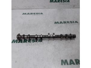 Used Camshaft Renault Grand Scénic III (JZ) 2.0 16V CVT Price € 105,00 Margin scheme offered by Maresia Parts