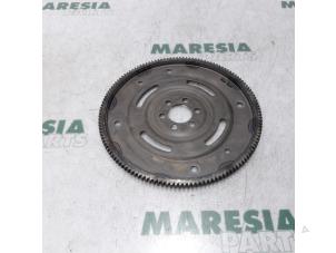 Used Flywheel Renault Grand Scénic III (JZ) 2.0 16V CVT Price € 60,00 Margin scheme offered by Maresia Parts