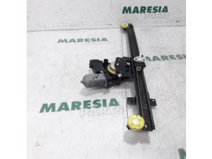 Used Window mechanism 2-door, front right Fiat Ducato (250) 2.0 D 115 Multijet Price € 78,65 Inclusive VAT offered by Maresia Parts