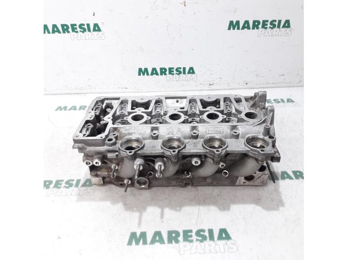 Usados Culata Citroen C5 III Tourer (RW) 2.0 HDiF 16V Precio € 367,50 Norma de margen ofrecido por Maresia Parts