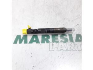 Usagé Injecteur (diesel) Renault Megane III Grandtour (KZ) 1.5 dCi 90 Prix € 131,25 Règlement à la marge proposé par Maresia Parts