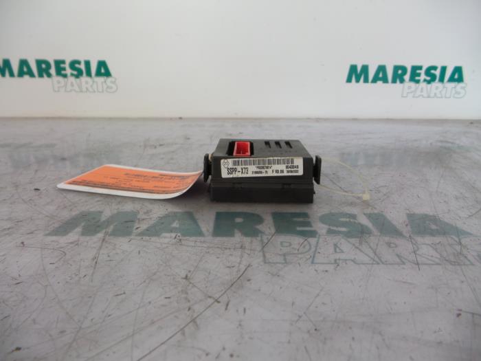 Usagé Ordinateur divers Renault Vel Satis (BJ) 3.5 V6 24V Autom. Prix € 105,00 Règlement à la marge proposé par Maresia Parts